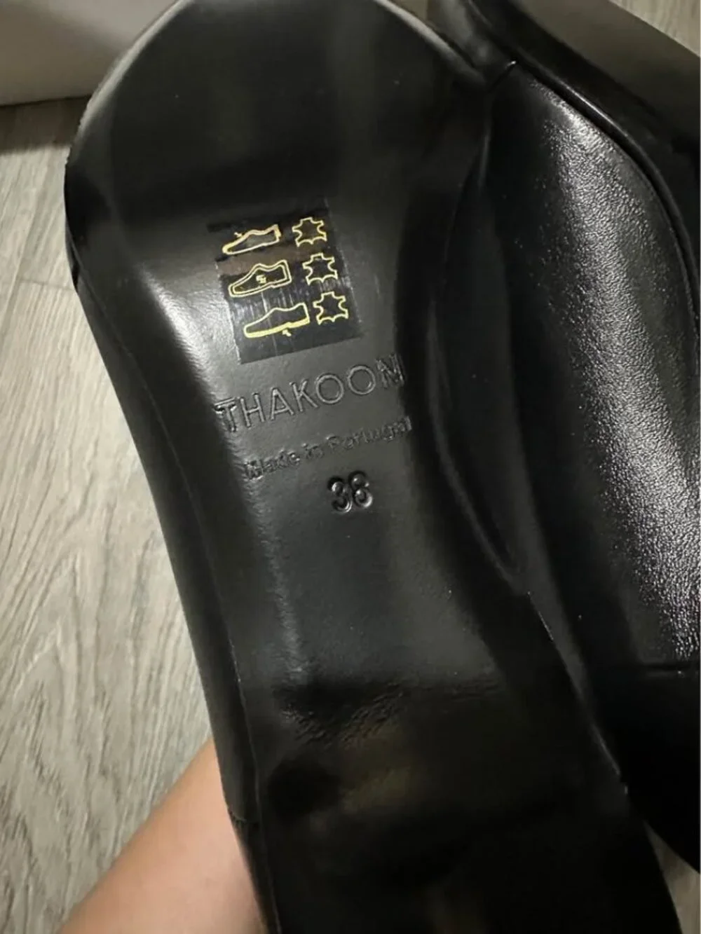 Coset clear out! Thakoon black leather kitten heel mules size 38 US 7.5-8